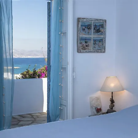 Veni Santa Maria (Paros)