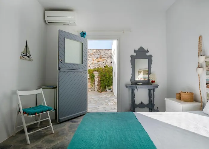 Villa Veni Santa Maria (Paros)