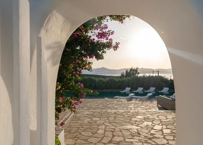 Veni Santa Maria (Paros)