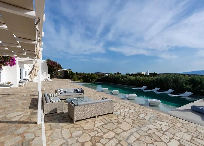 Villa Veni Santa Maria (Paros)